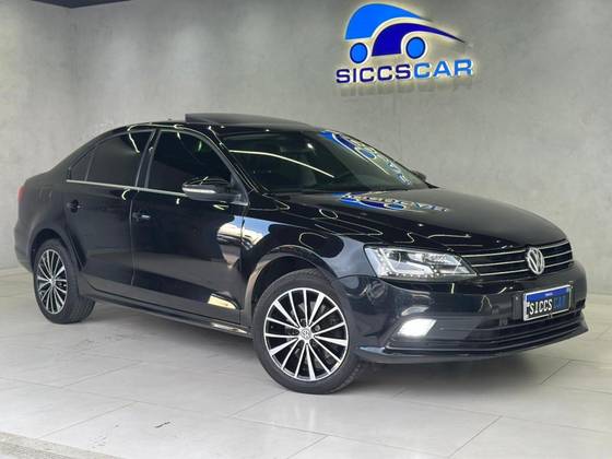 VOLKSWAGEN JETTA 2.0 TSI HIGHLINE 211CV GASOLINA 4P TIPTRONIC VOLKSWAGEN JETTA 2.0 TSI HIGHLINE 211CV GASOLINA 4P TIPTRONIC